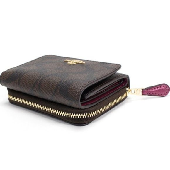 COACH Tri Wallet Metallic Leather Berry Classic "C" Brown NWT - Picture 3 of 12
